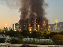 bambusgerüst trägt feuer weiter: zahl der opfer erhöht sich beim großbrand in hongkong