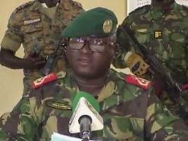 wahlmanipulation vorgeworfen : militärputsch in guinea-bissau setzt präsidenten ab