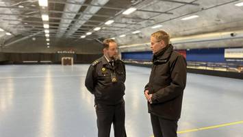 landeschef daniel günther besucht helsinki: ein bunker als spielplatz