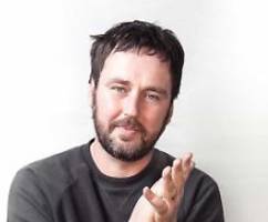 der tod ist ein arschloch: bestatter eric wrede: möchte nicht verbrannt werden