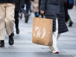 immerhin eine gute nachricht: dauerkrise trübt aussicht aufs weihnachtsgeschäft
