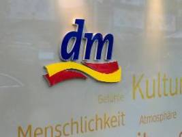 Vor Diskussion ausgetreten: Drogeriemarkt dm ist doch kein Familienunternehmer-Mitglied