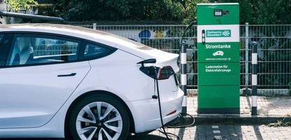 elektroauto kaufen: nachfrage nach e-autos steigt trotz fehlender zuschüsse