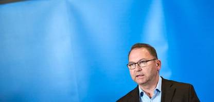 AfD und Wirtschaft: Gewerkschaften warnen vor Rechtskurs der Familienunternehmer