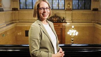 anne brorhilker enthüllt in neuem buch, wie sie betrüger entlarvte