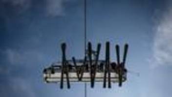 Wintersport: Frühstart in Skisaison im Sauerland - mehrere Lifte laufen