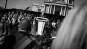 Rassemblement National: Jünger, radikaler und noch beliebter