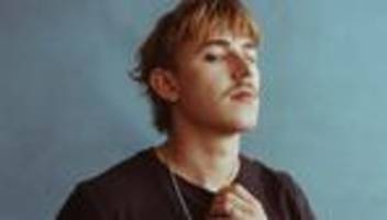 Nelio Biedermann: Buch aus Büchern