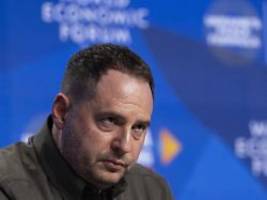 Korruptionsskandal zieht Kreise: Ermittler durchsuchen Büro von Selenskyjs Stabschef