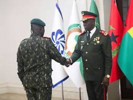 Militärputsch in Westafrika: Guinea-Bissaus Präsident landet wohlbehalten im Senegal
