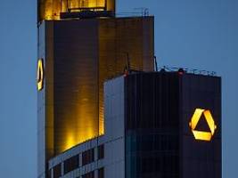 kunden erhalten entschädigung: rechtswidrige negativzinsen kosten commerzbank bis zu zehn millionen euro