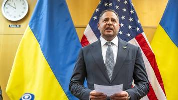 Selenskyjs mächtiger „Manager“ muss gehen – doch ein Risiko bleibt