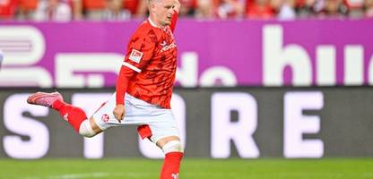 1. fc kaiserslautern verlegt training, damit kapitän marlon ritter schalke 04 gucken kann