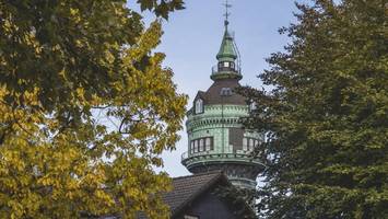 lokstedter wasserturm: neuer mieter für 180-quadratmeter-wohnung gesucht