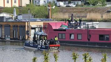 Autorin aus Hamburg auf Hausboot getötet: Sohn handelte im Wahn