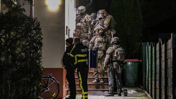 mann soll nachbarin mit schusswaffe bedroht haben – sek-einsatz