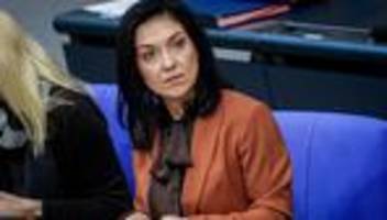 bundeswirtschaftsministerin : reiche lobt junge unionsabgeordnete im streit um rentenreform