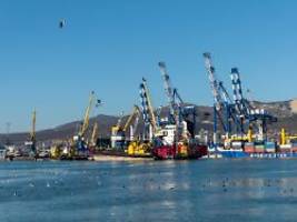 Angriff mit Seedrohnen: Ukraine legt russisches Ölterminal lahm