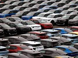 Stromer auf deutschen Straßen: Zahl der Elektroautos nähert sich nächster Schallmauer