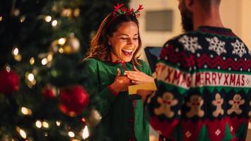 Weihnachten: Das schenken Paartherapeuten ihren Liebsten