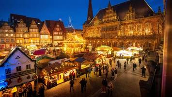 Mit dem Deutschlandticket zu den schönsten Weihnachtsmärkten um Hamburg