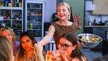 Geld sparen in der Küche: Du musst es nicht 'Dinner Party' nennen