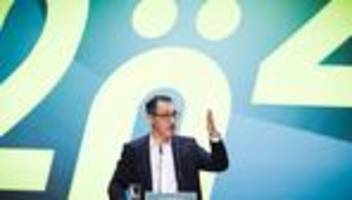 parteitag: wir können auto – Özdemir wirbt für bodenständige grüne