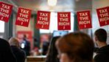 Volksabstimmung: Hochrechnung: Schweizer gegen Bürgerdienst und neue Steuer