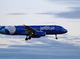 Unbeabsichtigter Höhenverlust: Software-Panne bei Airbus-Flugzeugen: Airlines streichen Hunderte Flüge