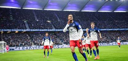 Fußball-Bundesliga: Fabio Vieira schießt Hamburger SV in der Nachspielzeit zum Sieg über VfB Stuttgart