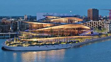 Hamburgs neue Staatsoper und die Moldauphilharmonie Prag – der Fotovergleich