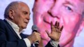 Fußball-Bundesliga: Ein Dreck ist: Hoeneß äußert Mitleid mit Wirtz