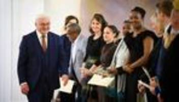 Zivilgesellschaft: Bundespräsident Steinmeier ehrt Ehrenamtliche