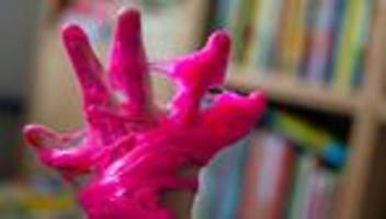 verbraucherschutz: forscher warnen vor hormonaktiven stoffen in kinderspielzeug