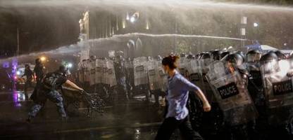 georgien: polizei soll chemikalie aus erstem weltkrieg gegen demonstranten eingesetzt haben