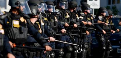 Donald Trump will jetzt doch wieder Einwanderer haben. Was ist da los?