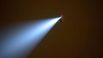 schüsse in hoheluft-west: polizei sucht mit hubschrauber nach möglichem schützen