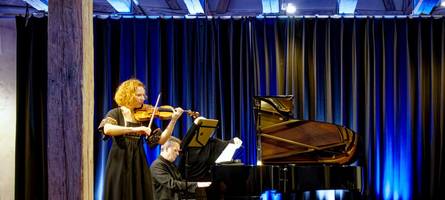 so klingt nordische weihnacht: sophie heinrich und paul rivinius eröffnen friedberger adventsmusik