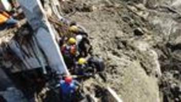 Katastrophe auf Sumatra: Fluten in Indonesien: Zahl der Toten steigt auf mehr als 600