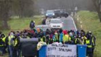 Polizeieinsatz: Konfliktforscher: Blockaden in Gießen sehr geordnet