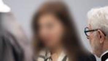 Terrorprozess: Reichsbürger-Prozess: Angeklagte aus U-Haft entlassen