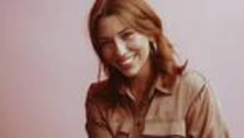 Im Leben nebenan von Anne Sauer: Friedlich sickert der Sabber