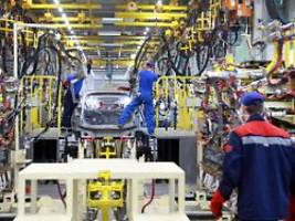 nicht zufrieden: putin ärgert sich über produktionsrückgänge in russischer wirtschaft