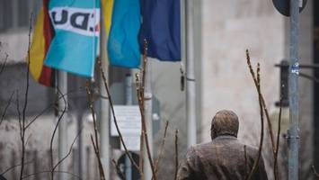Walter-Lübcke-Statue vor Konrad-Adenauer-Haus: So reagiert die CDU