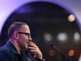 Big Tech: „Facebook hält uns als Geiseln“