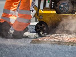 verkehrsminister: patrick schnieder gibt 23 straßenbauprojekte frei