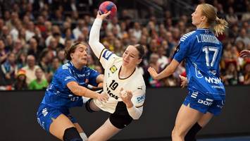 deutsche handballfrauen starten in dortmund perfekt in die hauptrunde