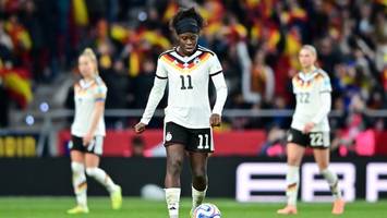 heftige klatsche! dfb-frauen gehen im nations-league-finale baden
