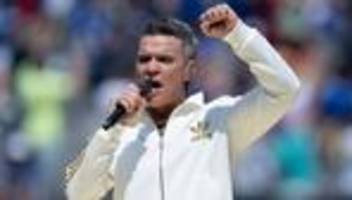 Britischer Popstar: Robbie Williams spielt 2026 ein Konzert in Düsseldorf