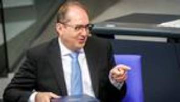 Bundestag: Zehn Jahre Einbürgerungssperre bei falschen Angaben